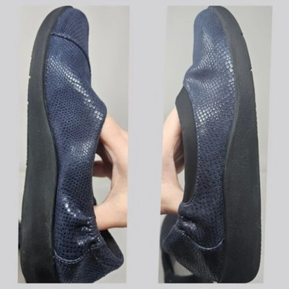 Comfort Slip-On Flats in Navy Blue